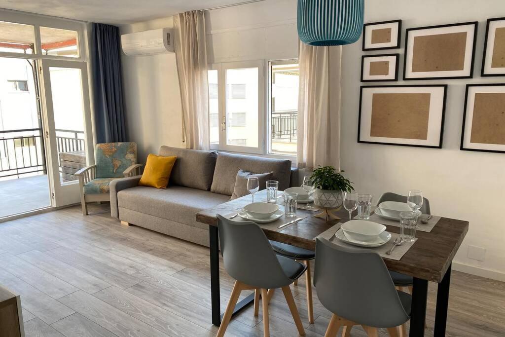 Апартаменты Amplio Apartamento Seaview Салоу Экстерьер фото