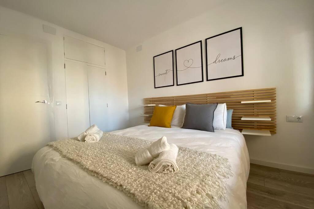 Апартаменты Amplio Apartamento Seaview Салоу Экстерьер фото