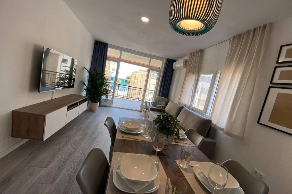 Апартаменты Amplio Apartamento Seaview Салоу Экстерьер фото